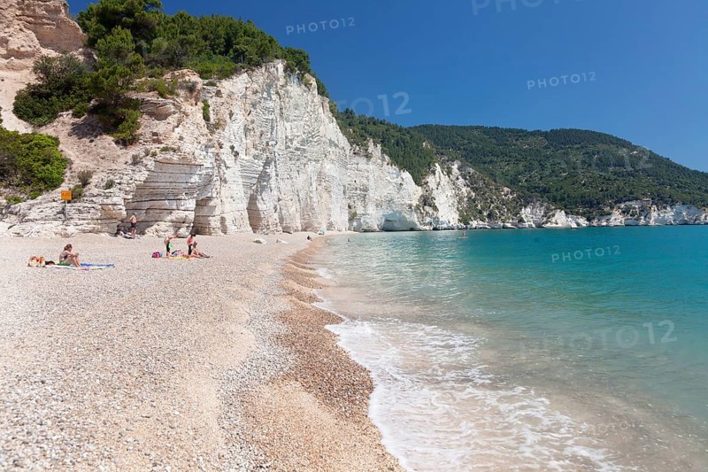 Vignanotica bay between Mattinata and Vieste