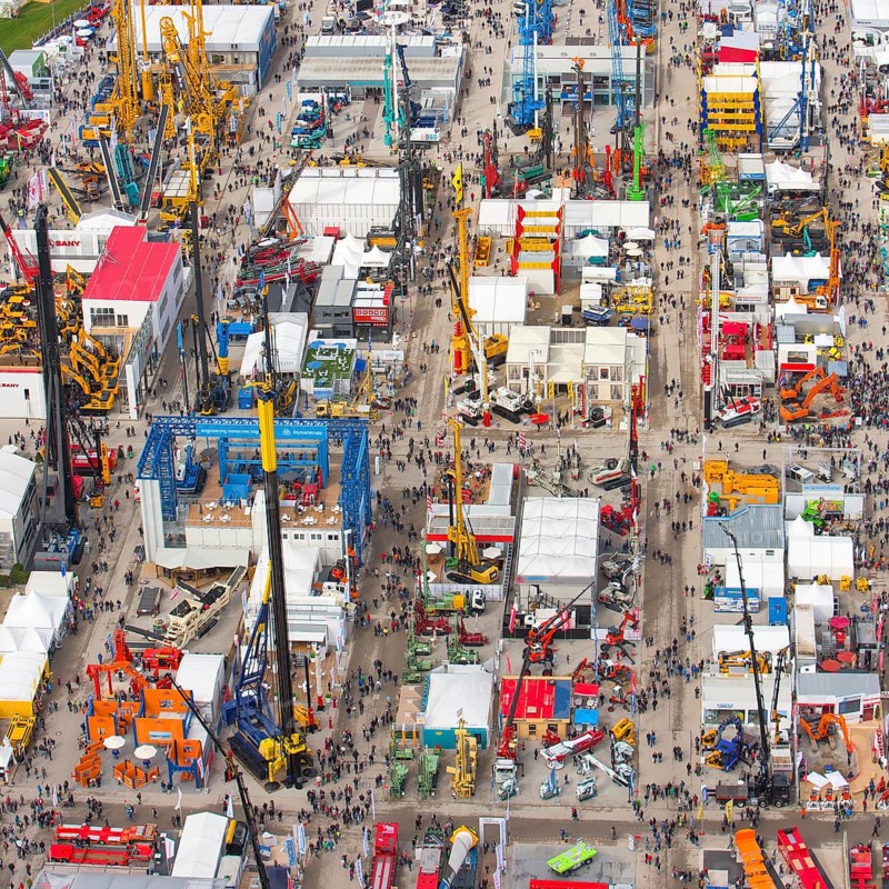 Cranes and construction machinery