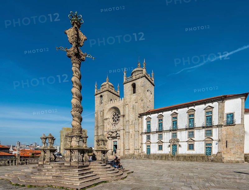 Porto Cathedral and Manueline Pillory