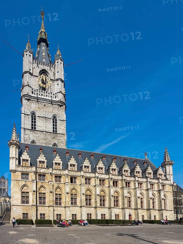 Belfry with cloth hall at Sint-Baafsplein