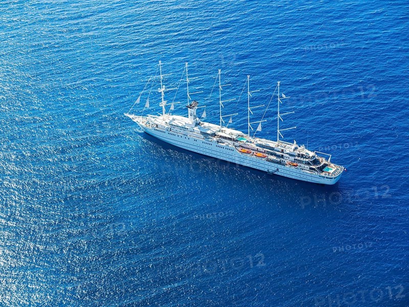 Luxury sailing ship Club Med 2 in front of English Harbour