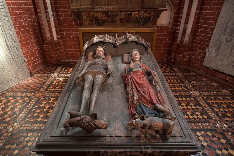 High grave or Tumba of Albrecht III. of Mecklenburg and his wife Richardis of Schwerin