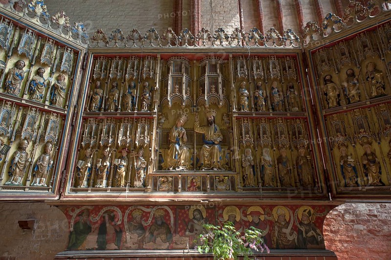 Carved altarpiece from 1430