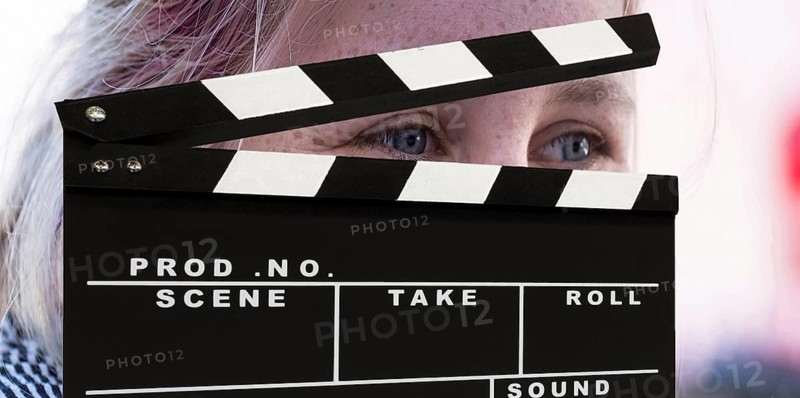 Film flap for movies with model
