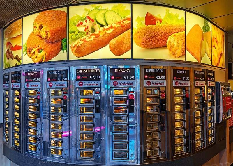 Fastfood vending machine