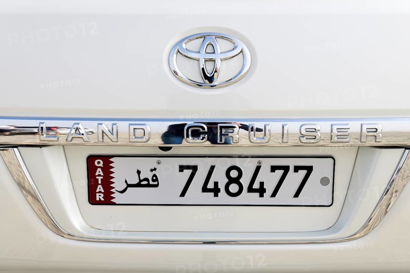 Toyota Landcruiser with arabic registration plate of Qatar