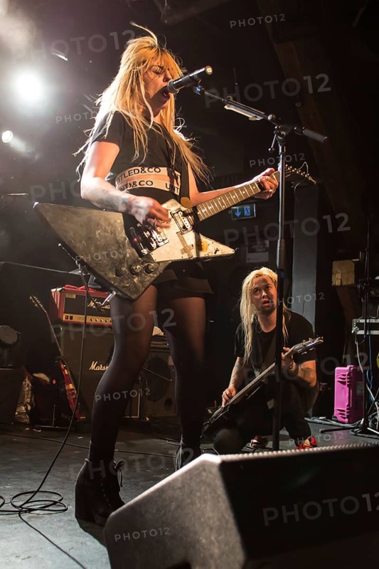 The Canadian rock band Die Mannequin live in the Schuur Lucerne