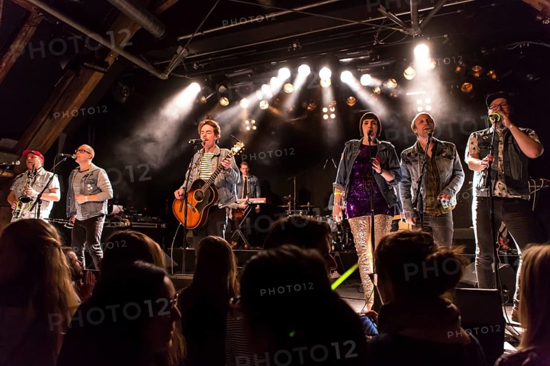 The Swedish indie pop band I'm from Barcelona with singer and frontman Emanuel Lundgren live in the Schuur Lucerne