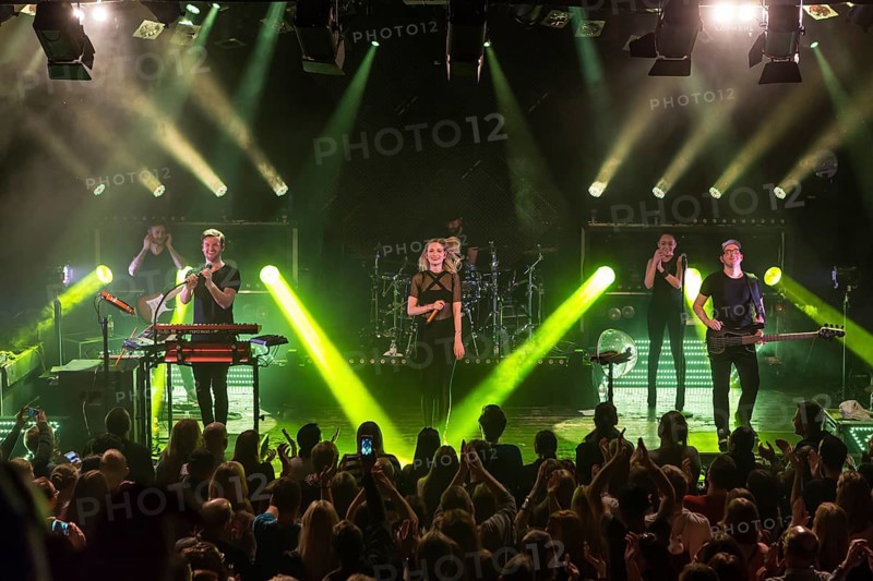 The German electro-pop and singer-songwriter band Glasperlenspiel with singer Carolin Niemczyk and keyboarder Daniel Grunenberg live at a single Swiss concert in the sold out Kofmehl in Solothurn