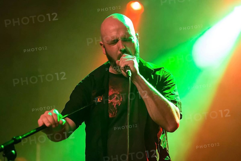 Andre Ellenberger singer of the Swiss metal band Piranha live in the Schuur Lucerne