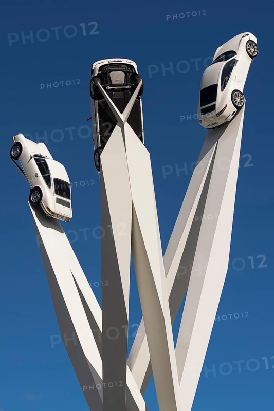 Sculpture Inspiration 911 at Porscheplatz