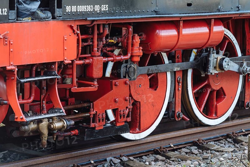 Wheels on railway tracks