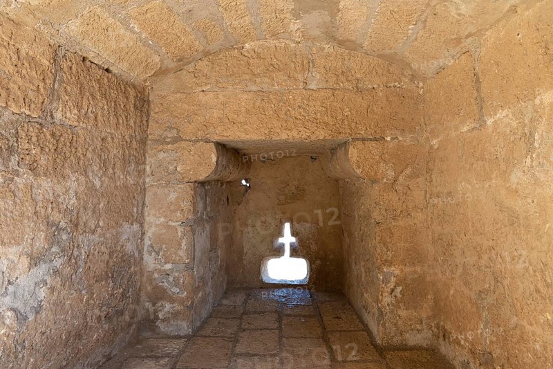 Embrasure