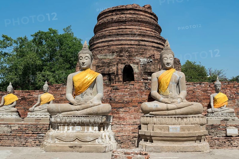 Buddha statues in front of the Central Stupa