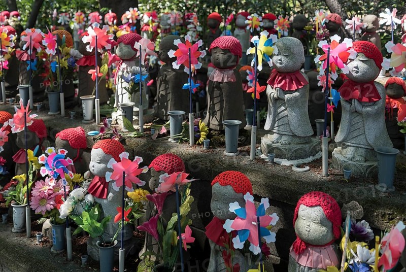 Jizo statues at Unborn Children Garden