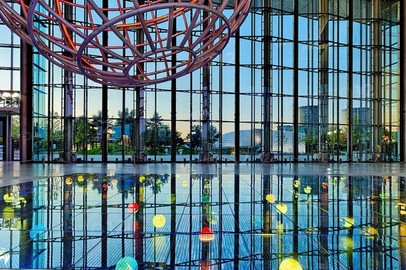 Lattice globe