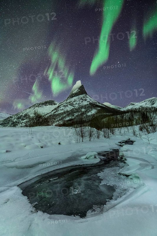 Northern lights over the Stetind