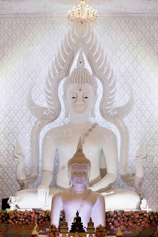Buddha statues in the white prayer hall