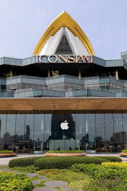 Iconsiam Shopping Centre on Chayo Phraya River