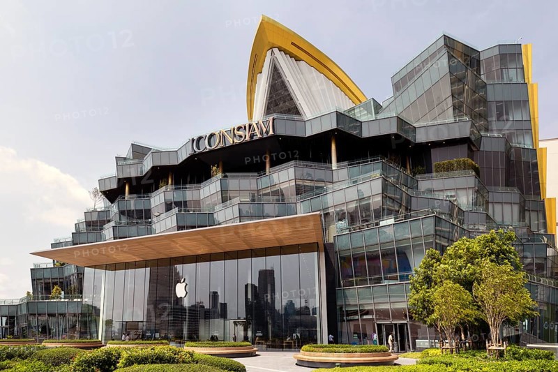 Iconsiam Shopping Centre on Chayo Phraya River