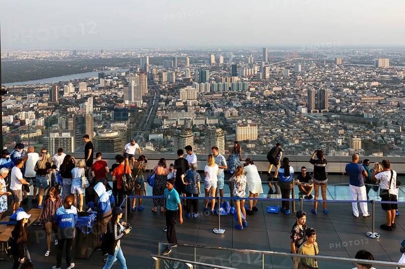 Visitor on the viewing platform of Maha Nakhon Tower