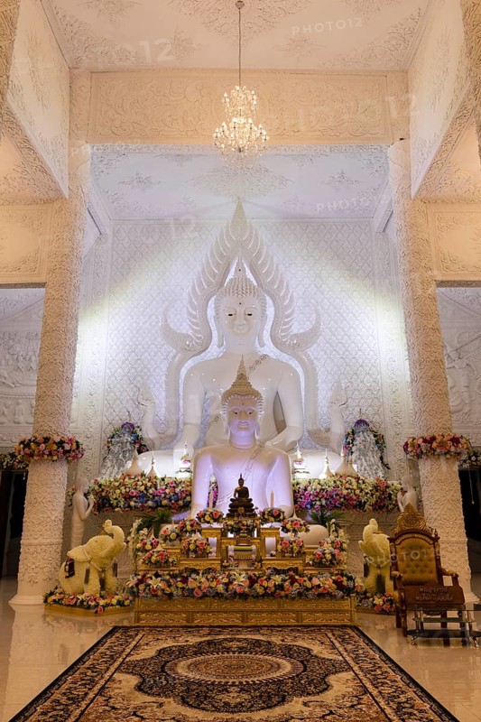 Buddha statues in the white prayer hall
