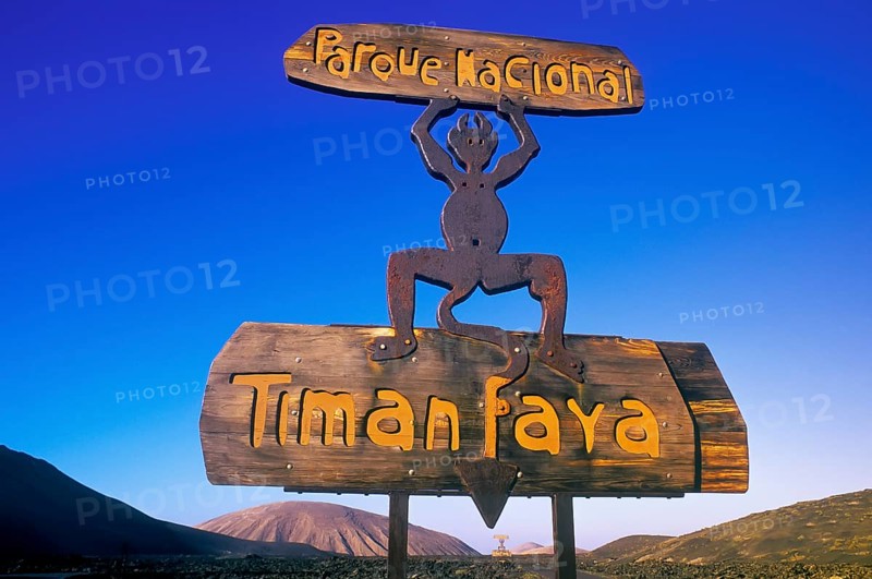 Sign post