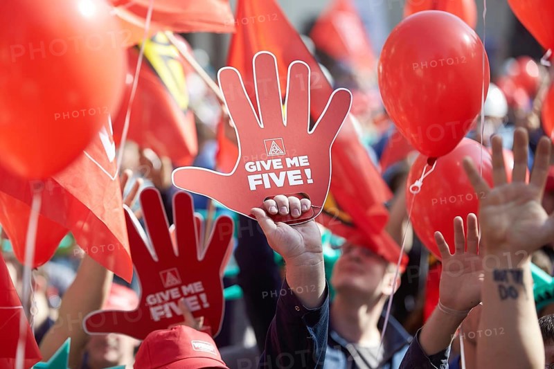 Strike of union IG Metall for pay raise