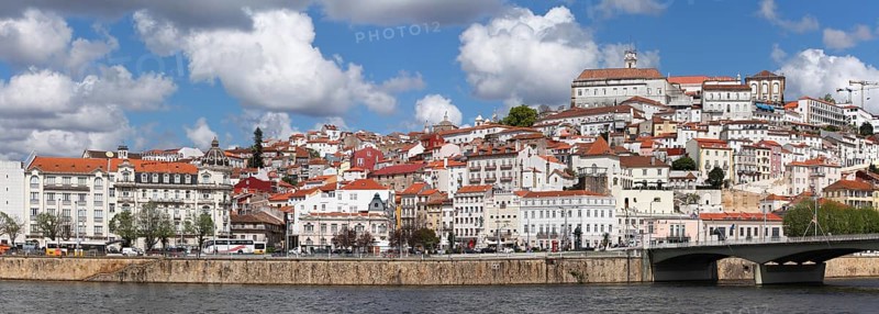 Historic centre with river Mondego