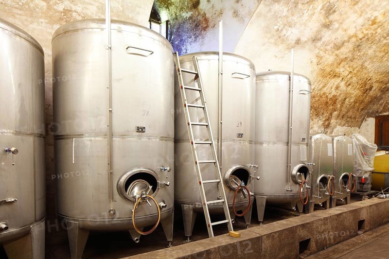 Stainless steel wine tanks