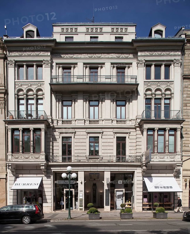 Office and commercial building