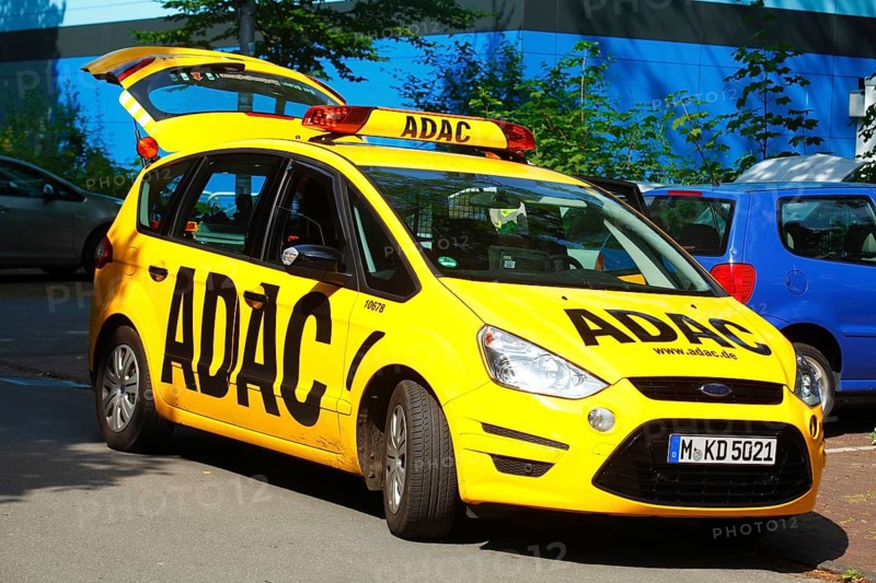 ADAC roadside assistance car