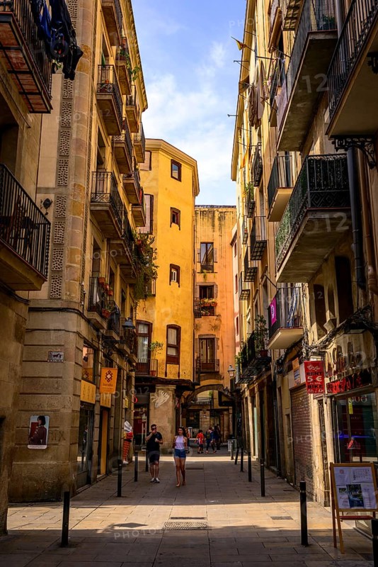 Narrow alleyway