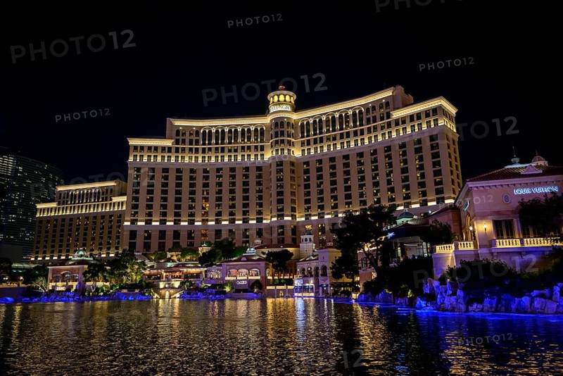 Bellagio Hotel and Casino at night