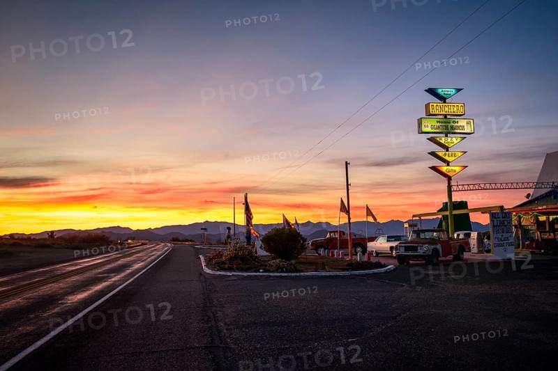 Historic rest stop and gas station with vintage cars