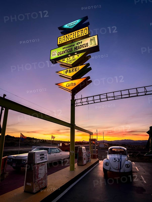 Historic rest stop and gas station with vintage cars