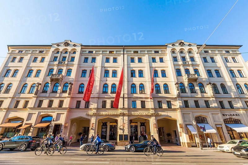 Luxury Hotel Vier Jahreszeiten Kempinski in Maximilianstrasse