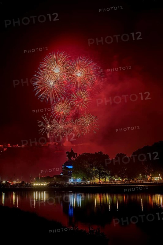 Colorful fireworks at the Ehrenbreitstein Fortress