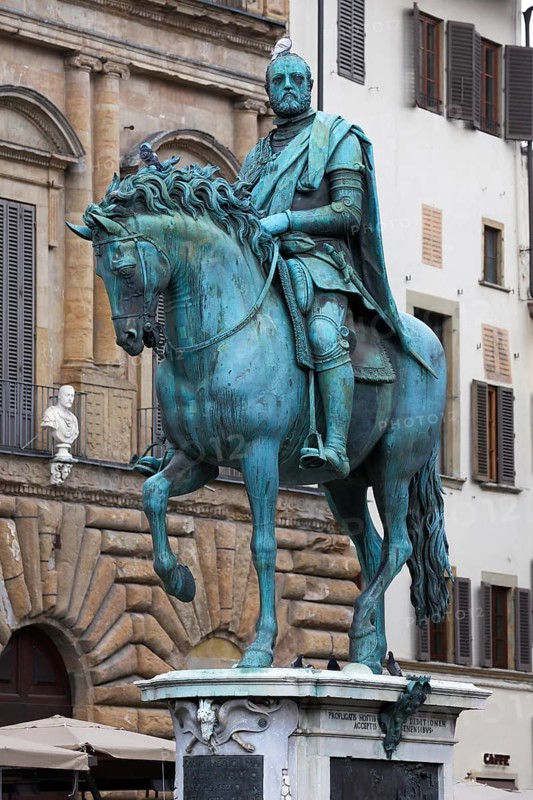 Equestrian statue of Cosimo de Medici