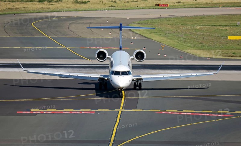 Taxiway marking