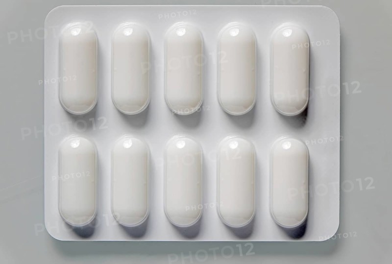 Film tablets in plastic