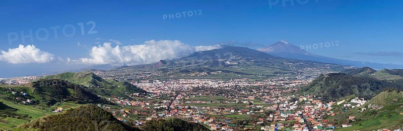 View from the Mirador de las Mercedes on San Cristobal de La Laguna and the Teide