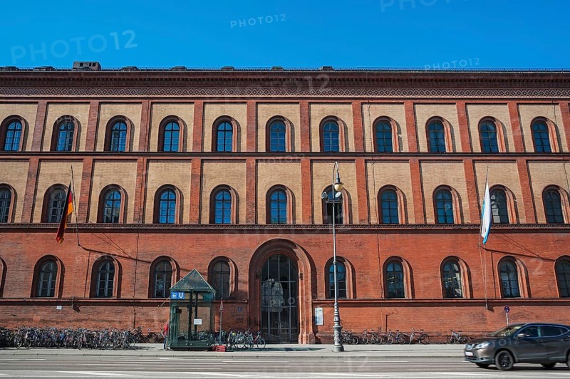 Ludwig-Maximilians-Universitat university