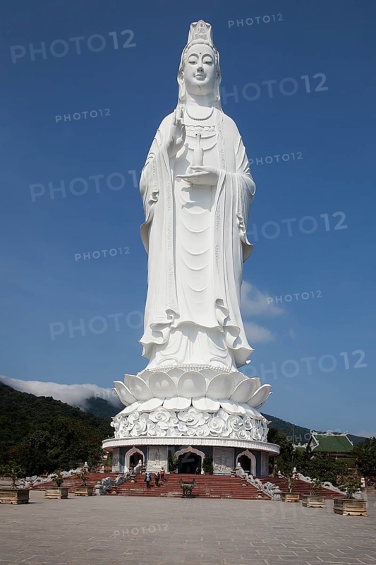 Buddha statue at the Linh Ung Pagoda