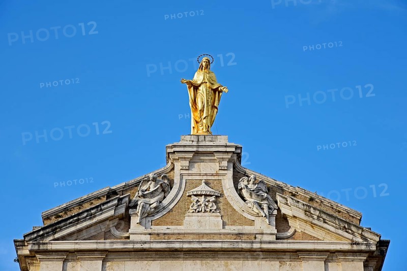 Figure of St Mary on the Basilica of Santa Maria degli Angeli
