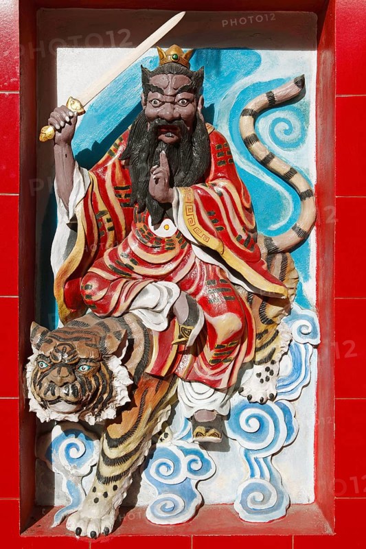 Wall decoration in the Chinese temple Tua Pek Kong