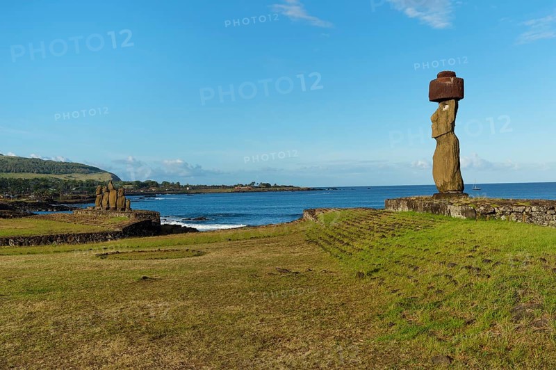 Moai wearing a Pukao topknot
