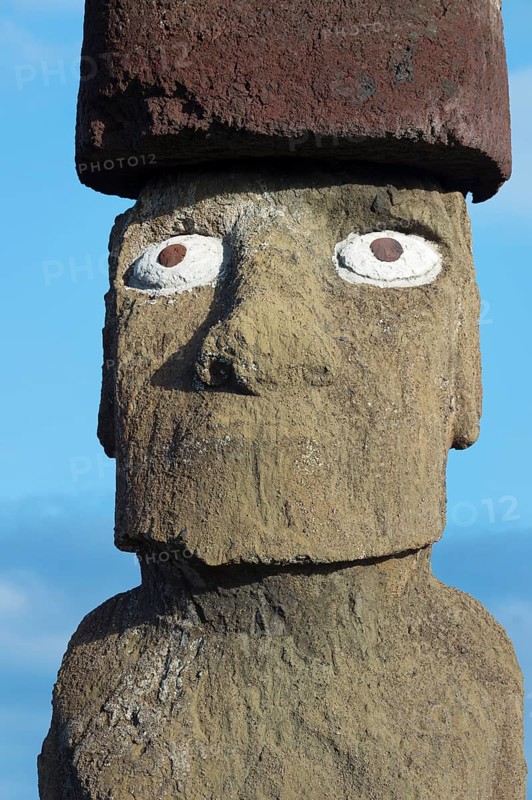 Moai wearing a Pukao topknot