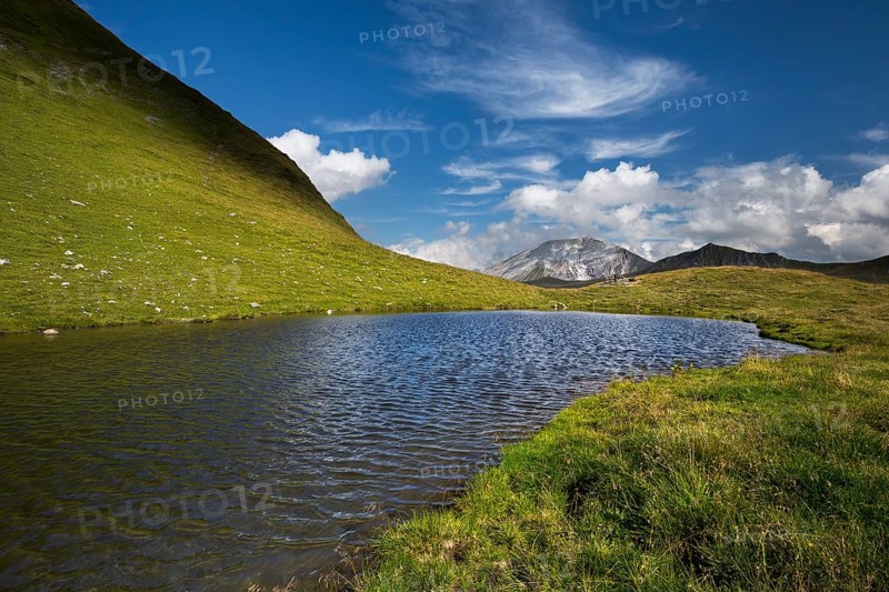 Mountain lake on Hasellochscharte