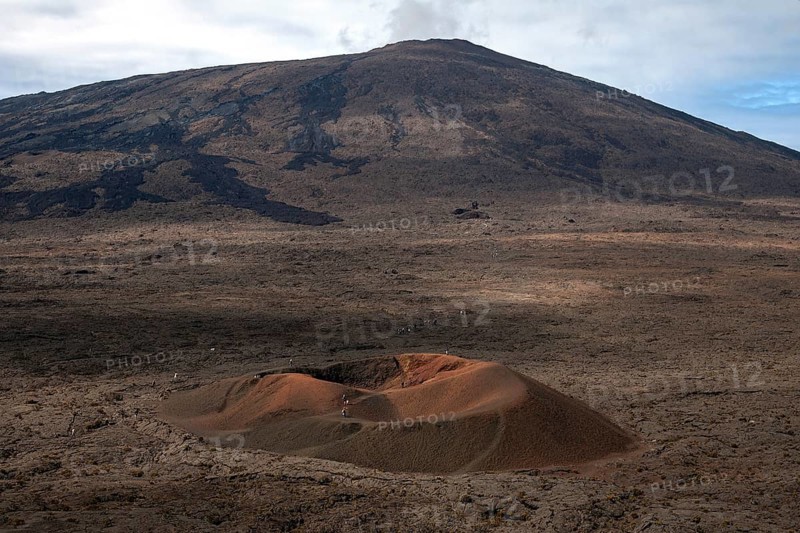 View from the Pas de Bellecombe on volcanic landscape